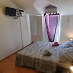 Apartment By The Sea - Murter - 23720