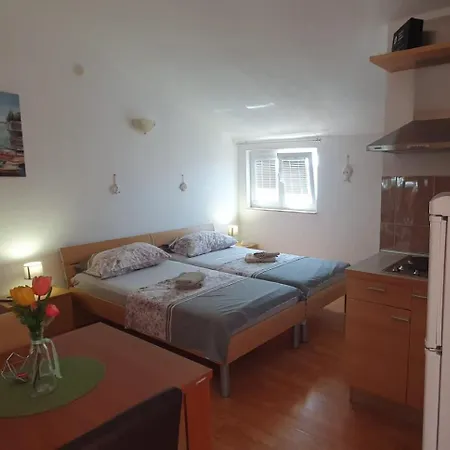 Apartamento By The Sea Tisno, Murter - 23720