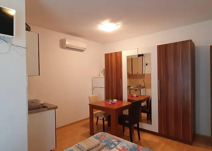 Apartman By The Sea - Murter - 23720 *